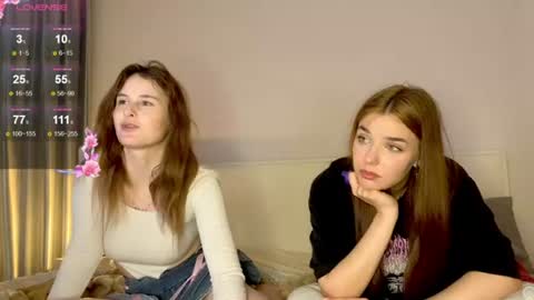milaelin online show from August 5, 12:30 am