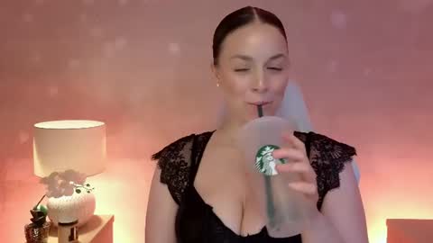 Mila Fleur online show from July 4, 3:58 pm