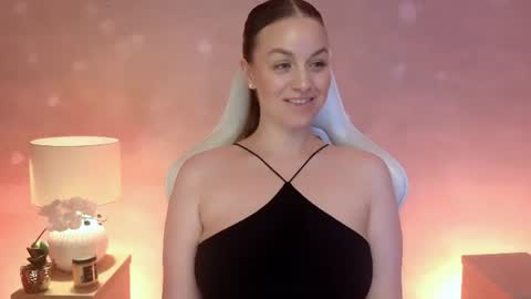 Mila Fleur online show from July 15, 6:09 pm
