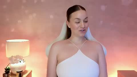 Mila Fleur online show from August 4, 3:09 pm