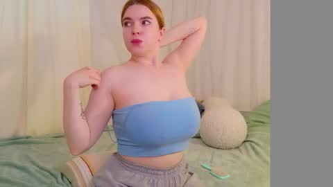 Vikkkk  online show from July 17, 6:19 pm
