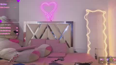 milah_tay online show from August 8, 6:08 pm