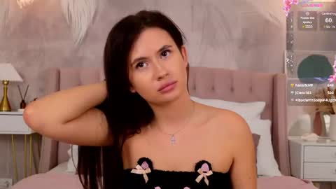 milaleoneli online show from August 3, 6:37 pm