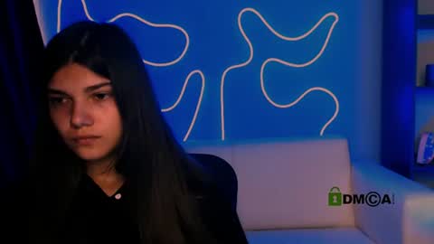 milamiuuu online show from June 23, 9:32 am