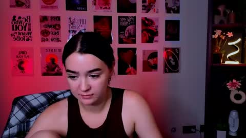 milamiuuu online show from July 22, 10:45 pm
