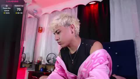 Milan Anxel online show from August 11, 2:24 am