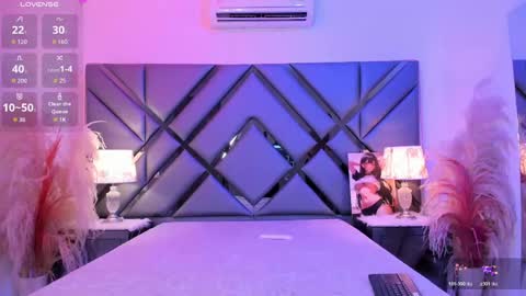 milan_lewiss online show from April 17, 11:50 am