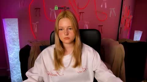 Mila online show from March 17, 7:57 am
