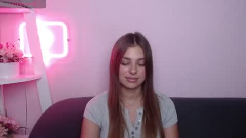 milanaangelas online show from August 9, 1:12 pm