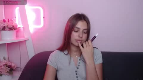 milanaangelas online show from August 9, 2:18 pm