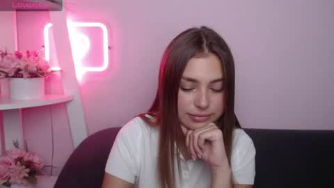 milanaangelas online show from August 10, 6:59 am