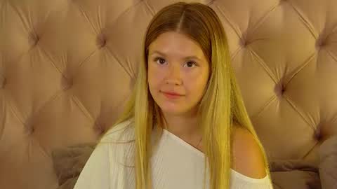MilanaBalmain online show from August 6, 1:48 am