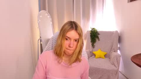 Milaray online show from August 10, 9:55 am