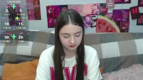 milanaroz online show from August 9, 1:45 pm