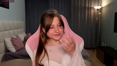 Lily online show from August 11, 2:02 am