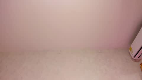 milanjackson online show from July 2, 12:55 am