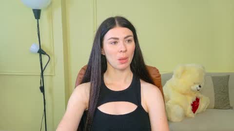 milasecretsss online show from August 7, 11:10 am