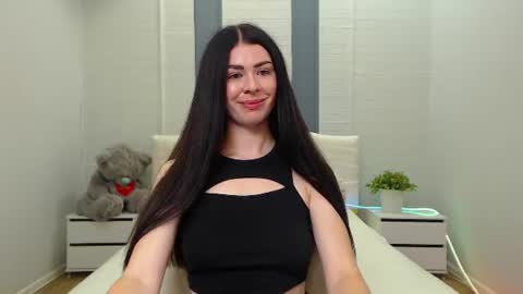 milasecretsss online show from August 8, 6:46 am