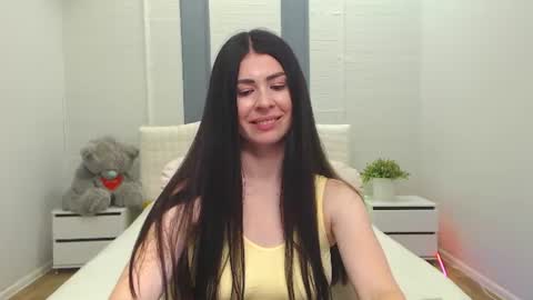 milasecretsss online show from August 12, 9:55 am