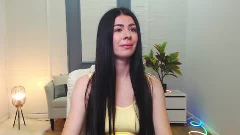 milasecretsss online show from August 15, 9:13 am