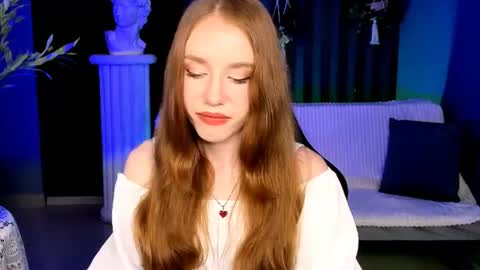 Mila online show from August 11, 1:35 pm