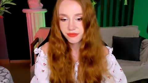 Mila online show from August 15, 9:46 am
