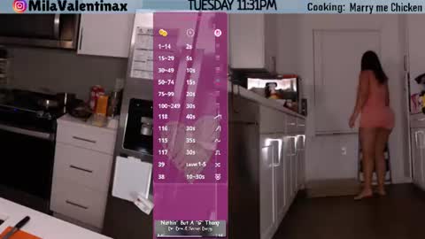 Mila Valentina online show from August 12, 3:31 am