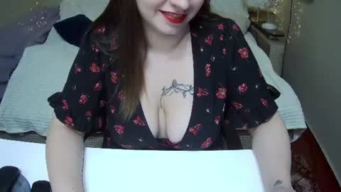 Milaxcute online show from August 5, 4:27 pm