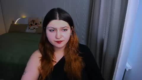 milenafiery online show from July 26, 12:32 pm