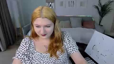 milenafiery online show from August 10, 10:05 am