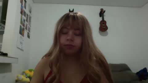Milene online show from May 15, 12:21 am