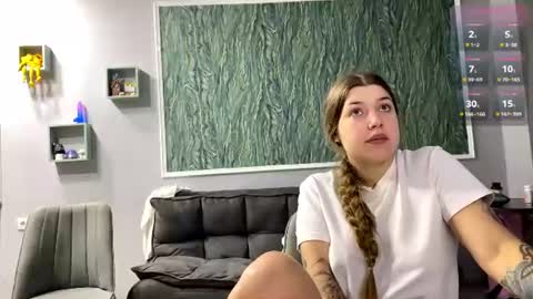 Miley and Michael online show from August 16, 2:37 am