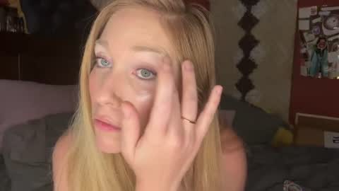 milf4everjenna online show from August 12, 2:52 pm
