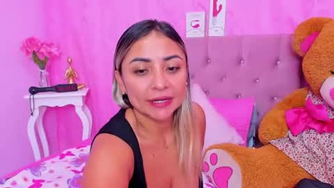 Antonella online show from July 4, 1:13 pm