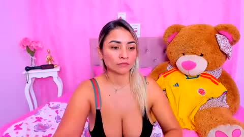 Antonella online show from July 7, 1:37 pm