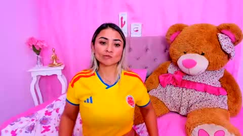 Antonella online show from July 7, 6:01 pm