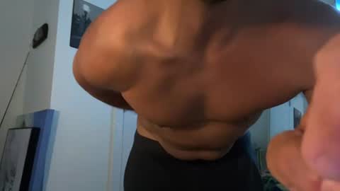 milf_hunter2222 online show from August 12, 6:05 am