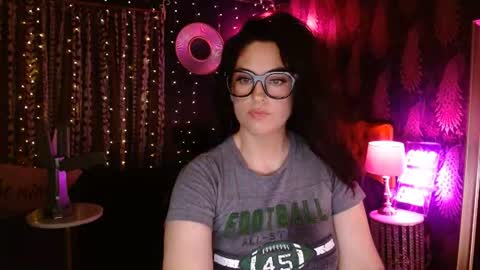Milf Lacey online show from July 26, 3:50 pm