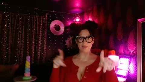 Milf Lacey online show from August 4, 7:22 pm