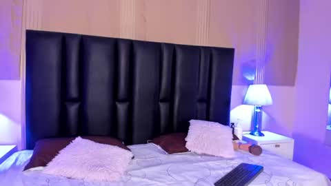 milf_meli online show from August 12, 7:16 pm