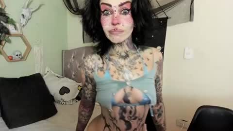 Isabella online show from July 30, 2:02 pm