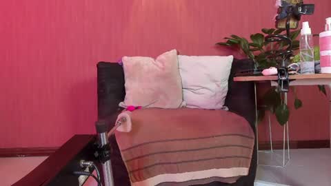  milf sikiu  online show from August 14, 8:45 pm
