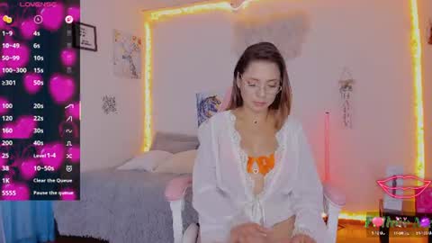 Aura  online show from July 29, 8:32 am