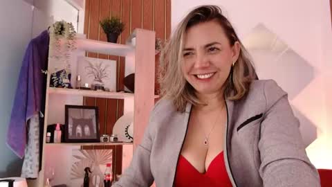Sara  online show from August 15, 3:49 pm