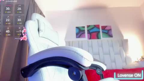 Michelle  online show from August 5, 12:19 am