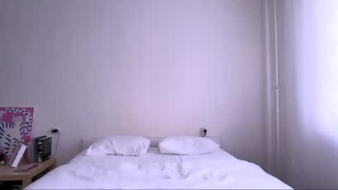 milky__way_ online show from August 9, 3:24 pm
