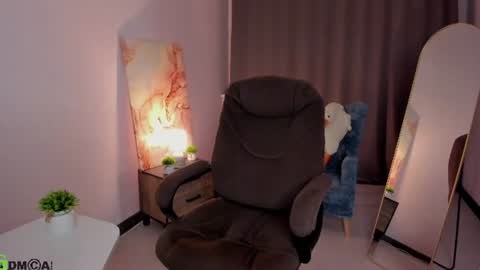 Eva online show from August 15, 3:49 pm