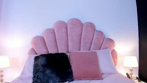 milky_majo online show from August 5, 2:04 pm