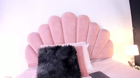 milky_majo online show from August 11, 5:48 pm