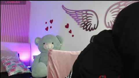 milkykinki18 online show from May 21, 7:54 am